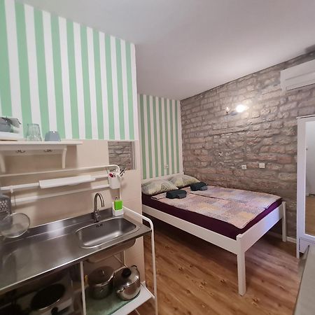 Rooms & Studio Apartments Šibenik Quarto foto