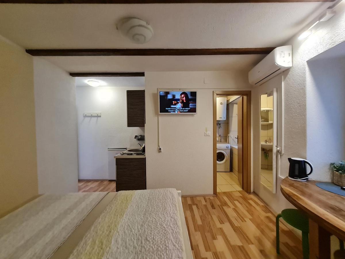 Rooms & Studio Apartments Šibenik Exterior foto
