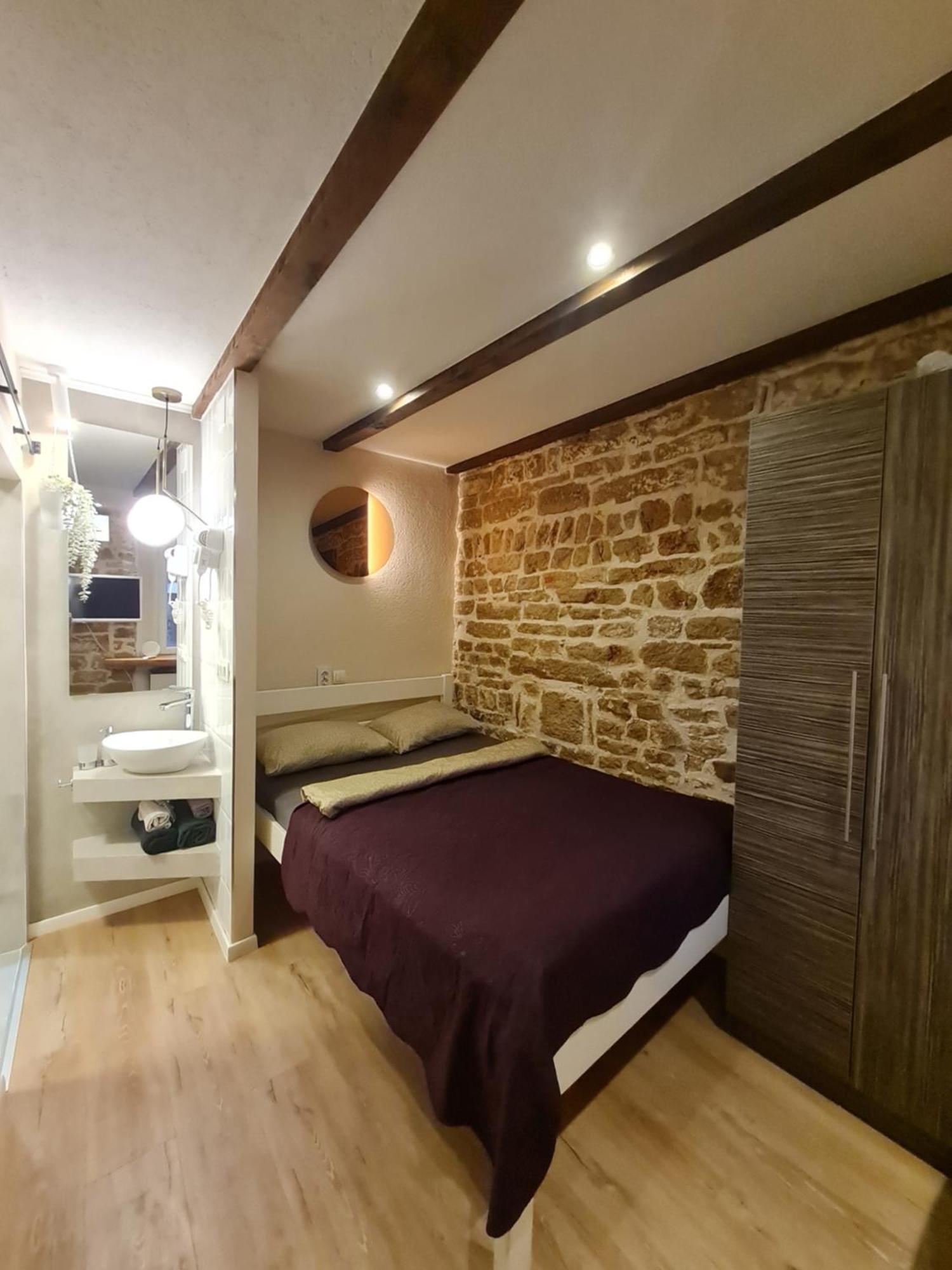 Rooms & Studio Apartments Šibenik Exterior foto