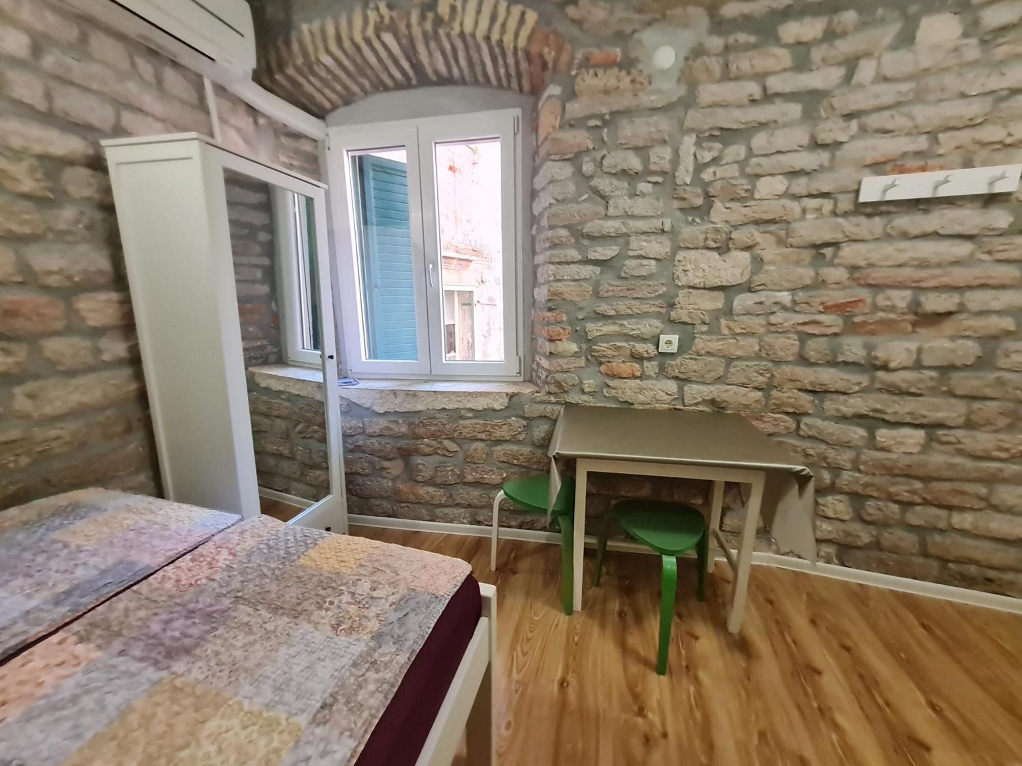 Rooms & Studio Apartments Šibenik Quarto foto