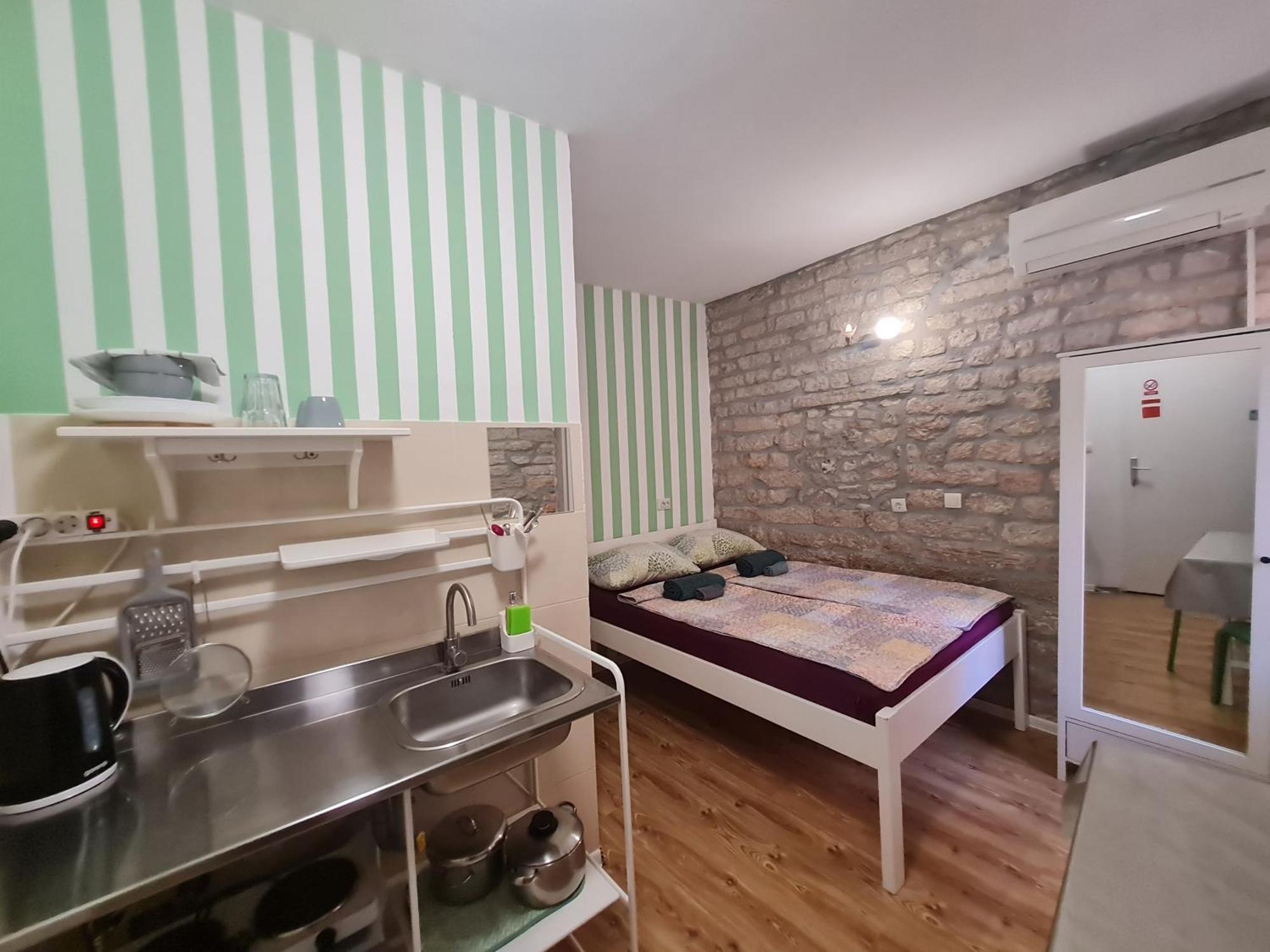 Rooms & Studio Apartments Šibenik Quarto foto