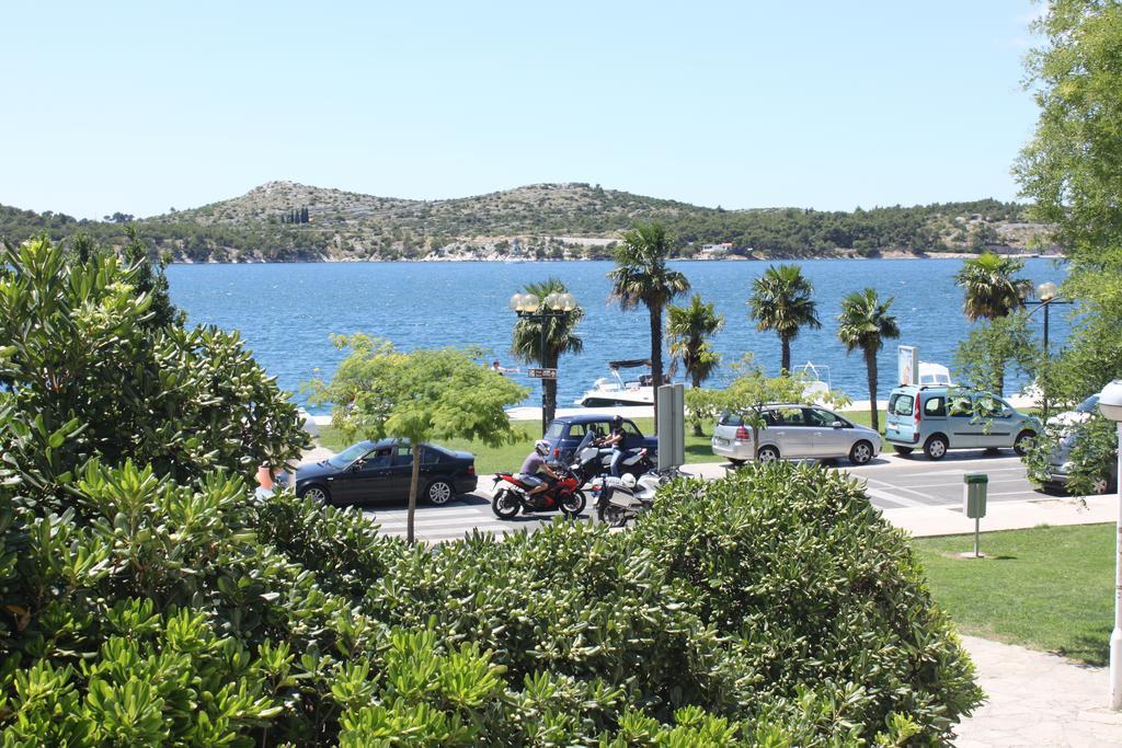 Rooms & Studio Apartments Šibenik Exterior foto